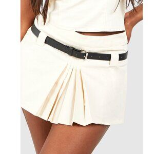 Boohoo Belt Detail Pleated Micro Mini - NWT - Size 10